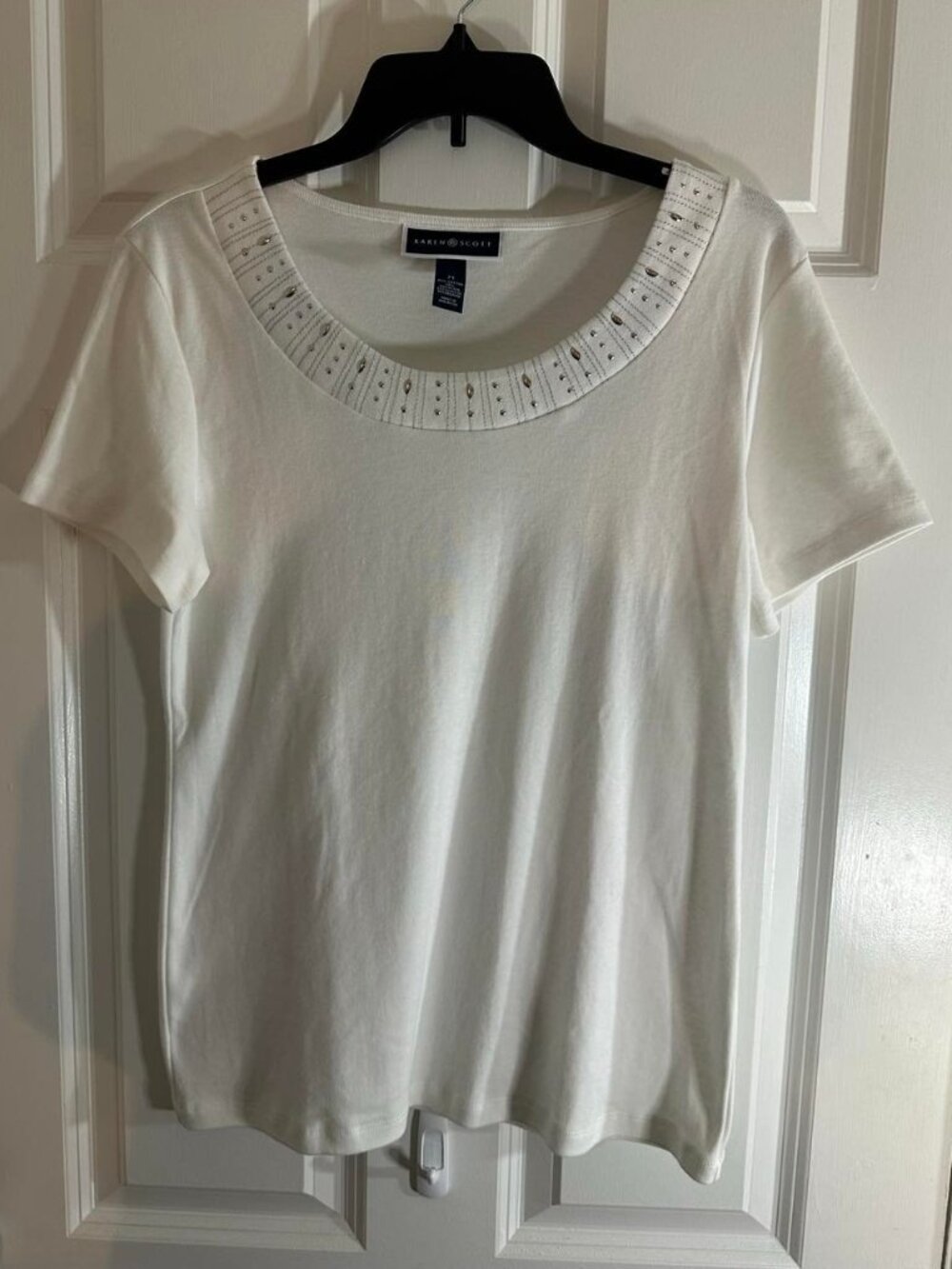 Karen Scott White Embellished Studded Rhinestone Neckline Knit Tee Top M